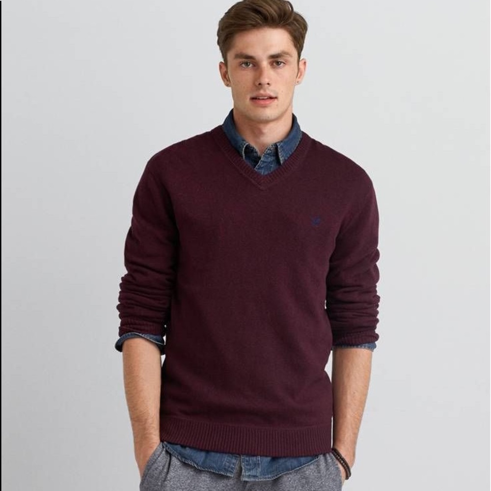 American Eagle AEO Athletic Fit Sweater